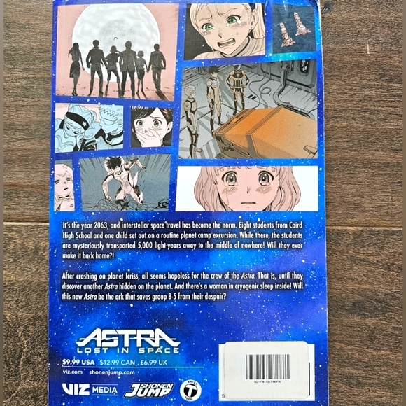 Astra Lost in Space Volume 1 & Volume 4 Books - Picture 4 of 6